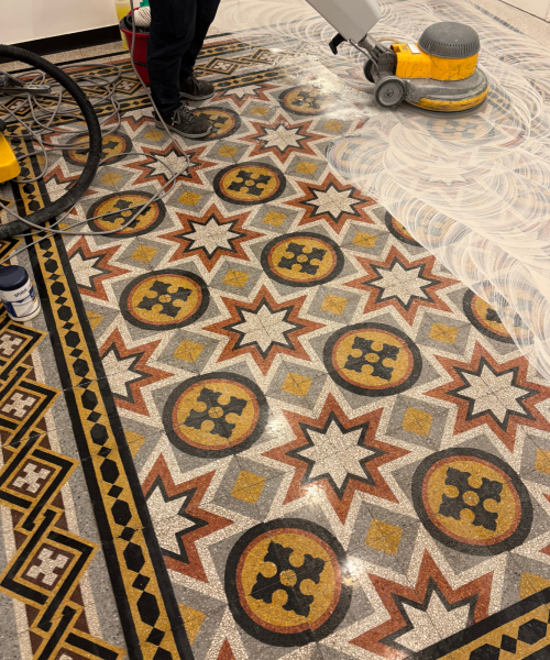 Lucidature pavimento in cementine